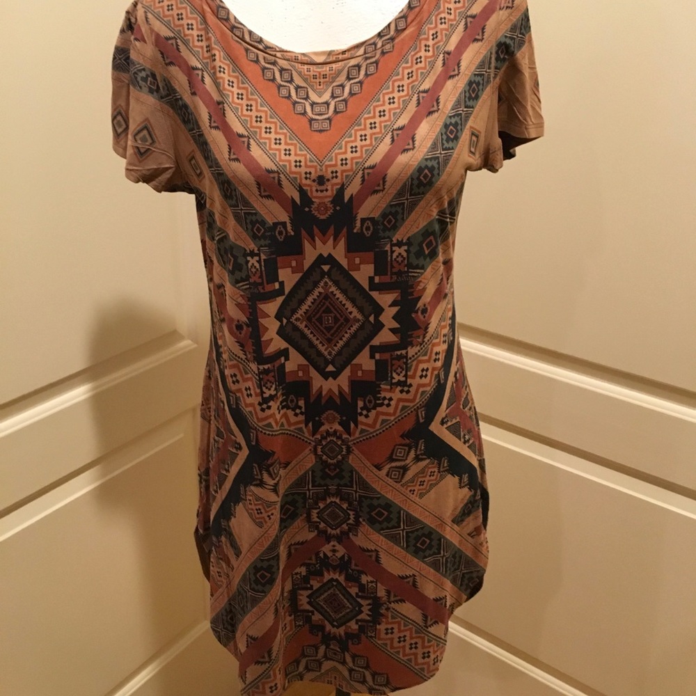 Top / mini dress